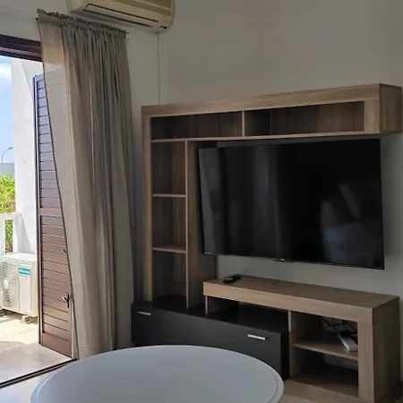 Kings Garden By Staycom Apartman *